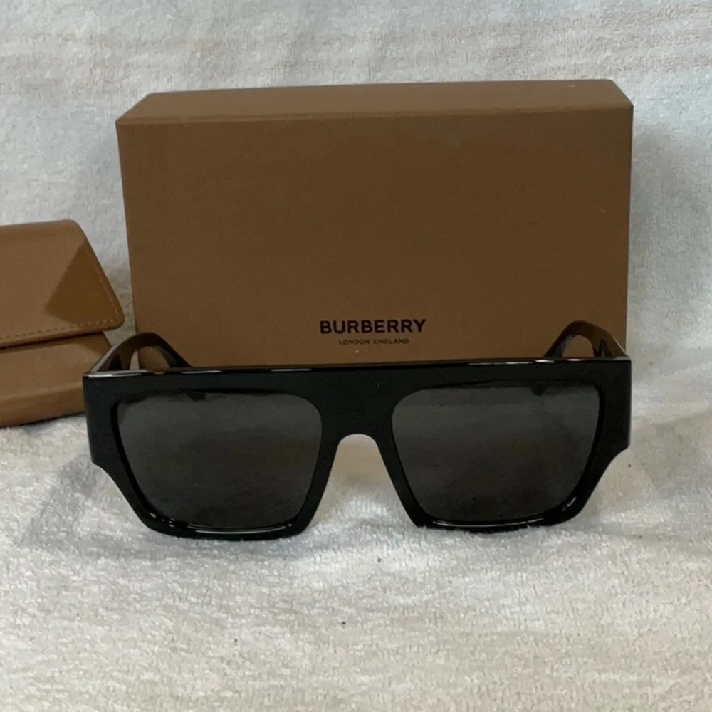 Burberry Black Sunglasses